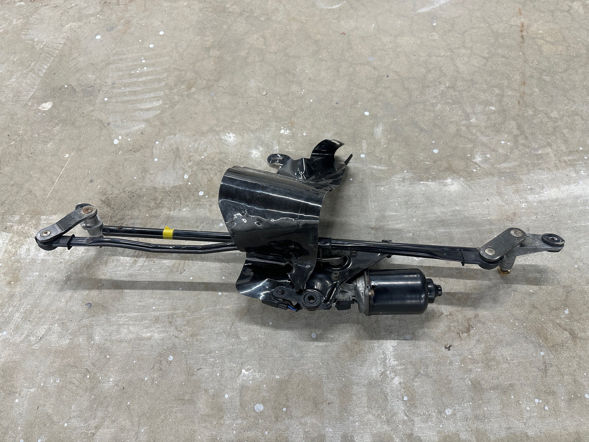 Toyota Supra MK4 front wiper transmission linkage w/ motor 85150-14330 and 85110-14330
