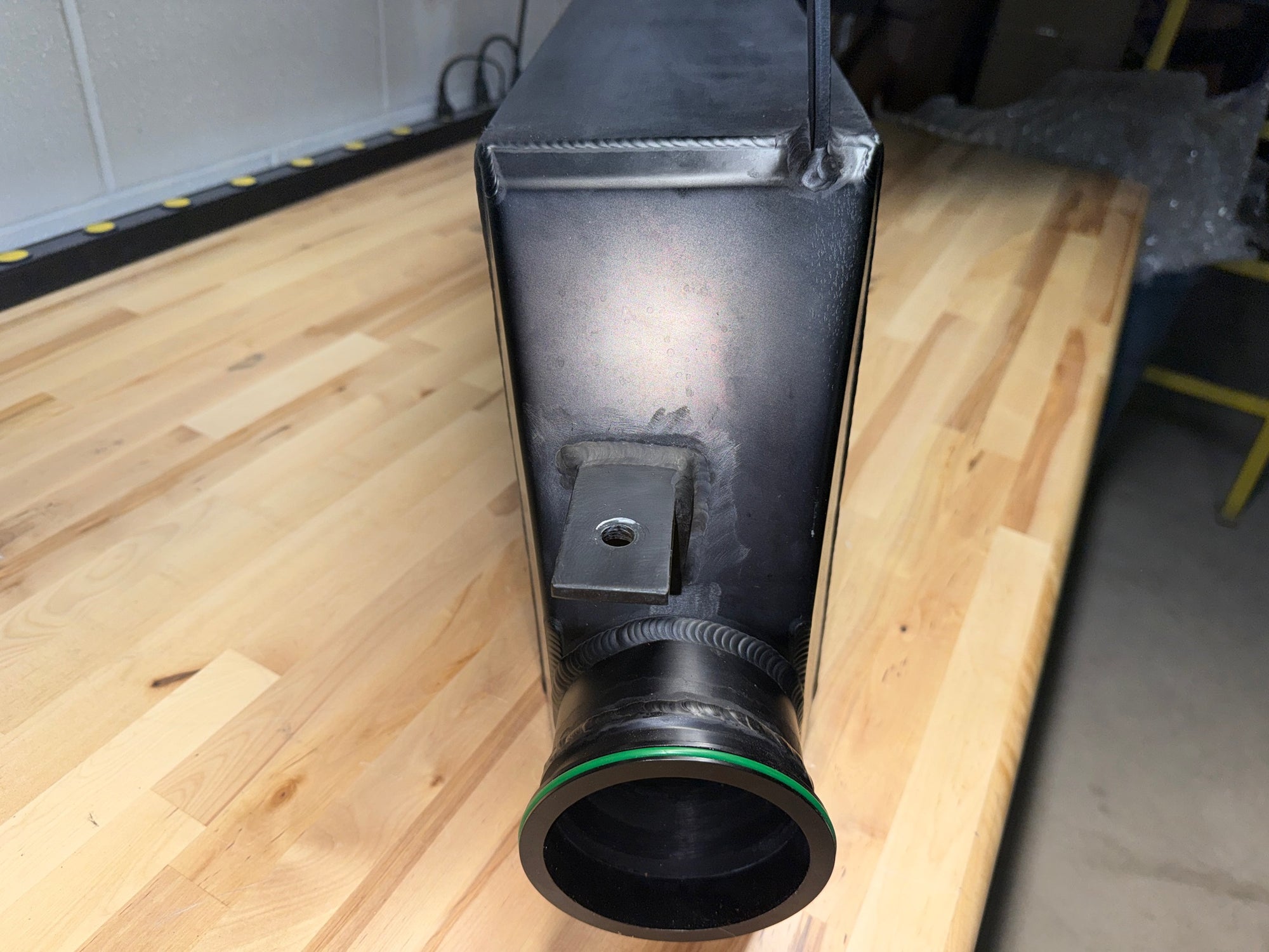 ETS 6" Intercooler-Anodized Black-Vibrant HD Ferrules