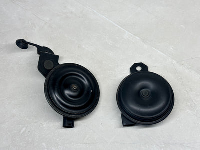 Toyota Supra MK4 used parts-horn pair
