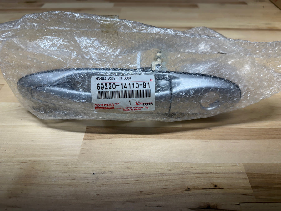 BRAND NEW 1993-1998 Toyota Supra Left Door Handle 69220-14110-B1 Genuine OEM ALPINE SILVER PAINT CODE 199