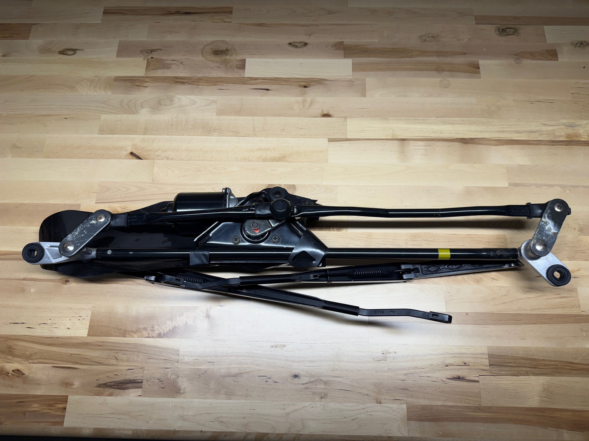 Toyota Supra MK4 front wiper transmission linkage w/ motor 85150-14330 and 85110-14330