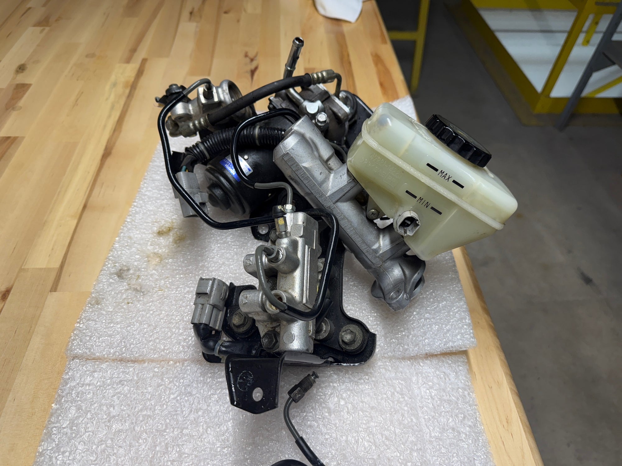 Toyota Supra MK4 ABS and Traction control pumps complete assembly w/ hard lines