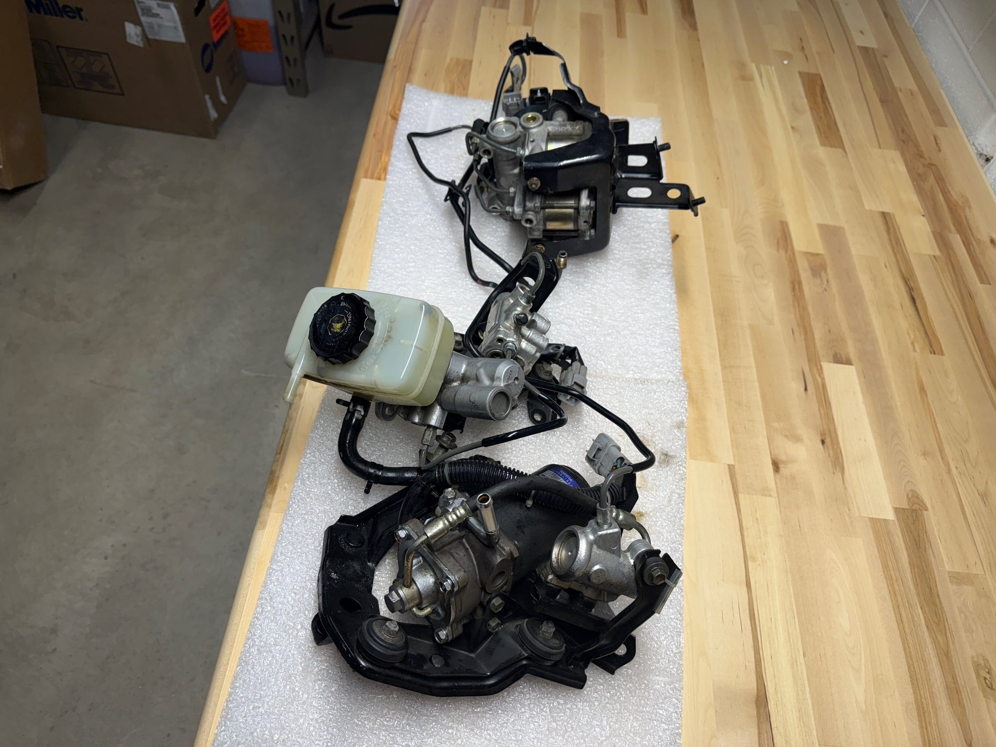 Toyota Supra MK4 ABS and Traction control pumps complete assembly w/ hard lines
